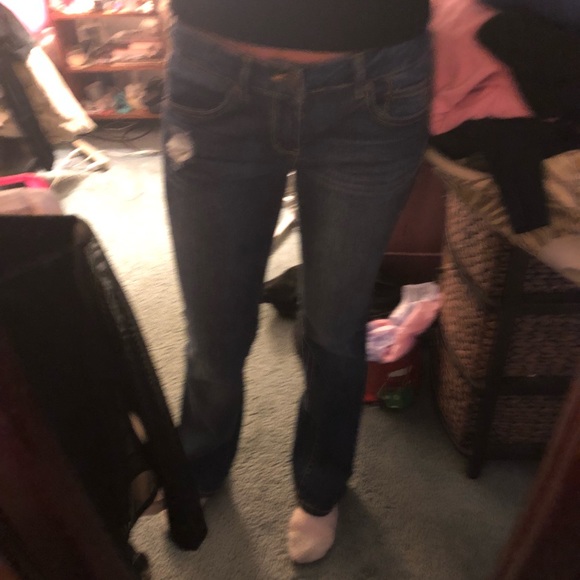 Lightly Destroyed jeans - Picture 1 of 5